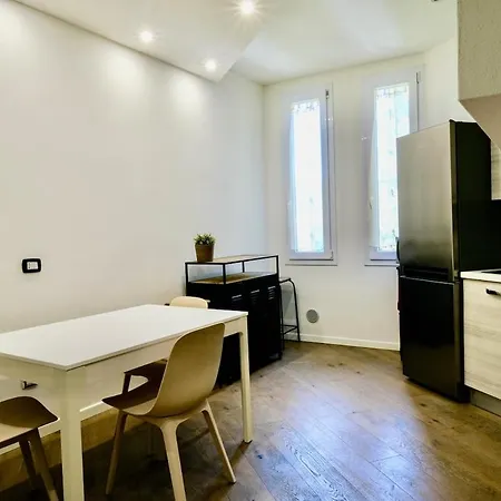 Gulli 19 Flat Apartment Parma